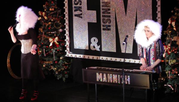Frisky and Mannish's Christmas Mess...age - photo (c) Sean Mooney